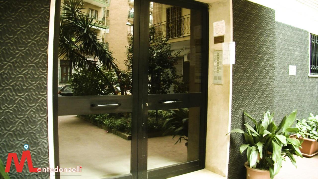 Montedonzelli B&B Neapol Zewnętrze zdjęcie